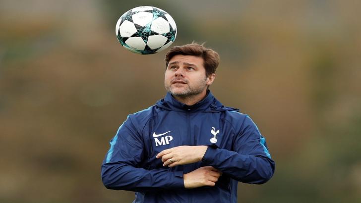 Find someone who looks at you like Pochettino looks at a football 